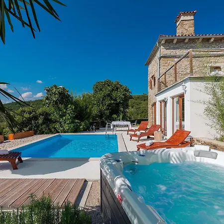 Sussini Semesterbostad Krbune